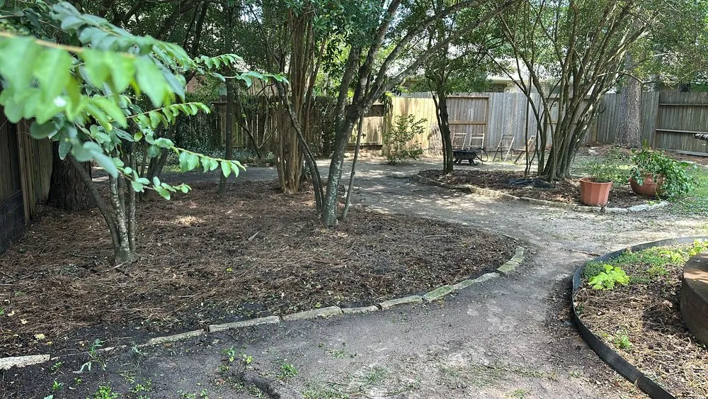 Professional landscape installation near you across The Woodlands, TX - Veggie Urbano