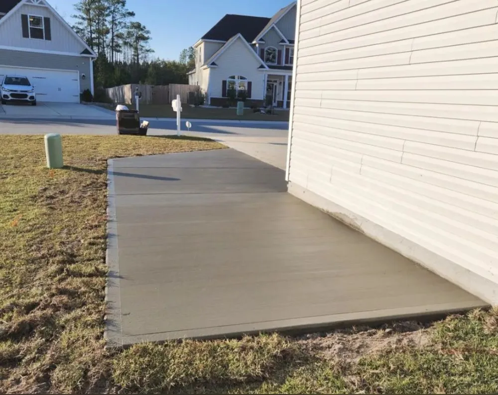 Affordable lawn mowing service in Hayward, CA by Vel Services