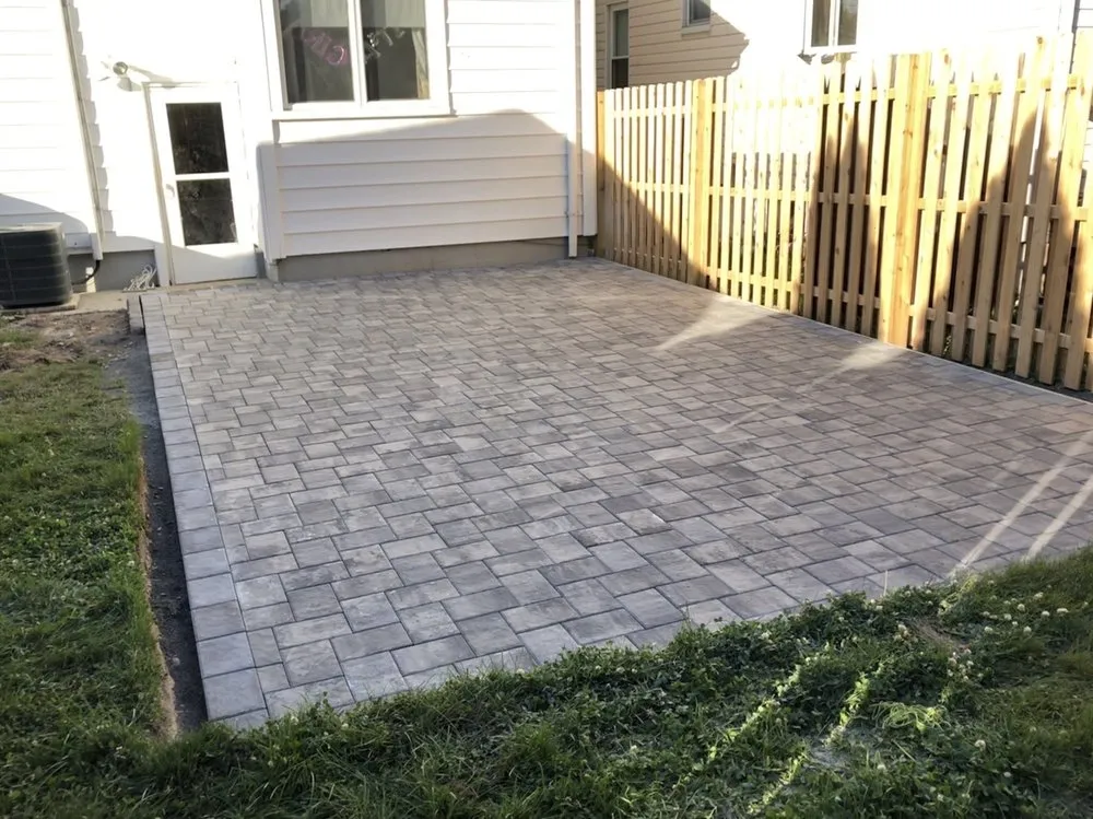 Local yard maintenance in Lakewood, NJ - Velarde Lawn Service Landscaping Design