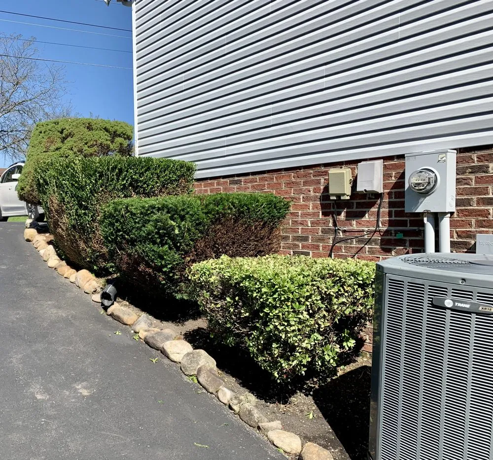 Professional yard maintenance near you in Bristol, TN by Velasco Family Lawn Care