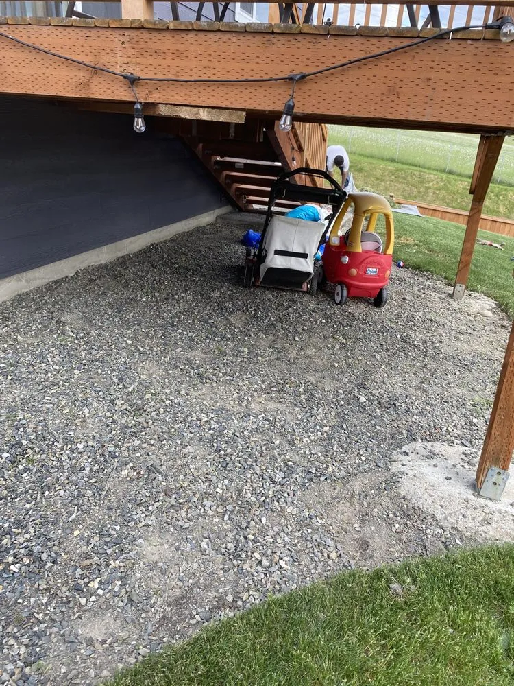 Local yard cleanup service experts serving Tacoma, WA - Velasquez landscaping