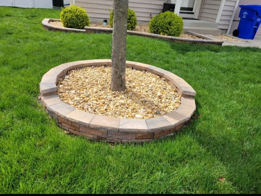 Expert landscaping services in Waldorf, MD by Velasquez Landscaping