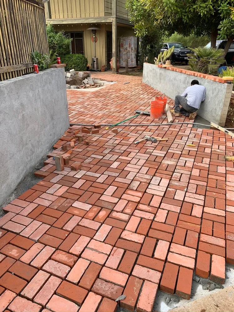 Expert landscape installation experts serving Encinitas, CA - Velazquez Landscape & Construction