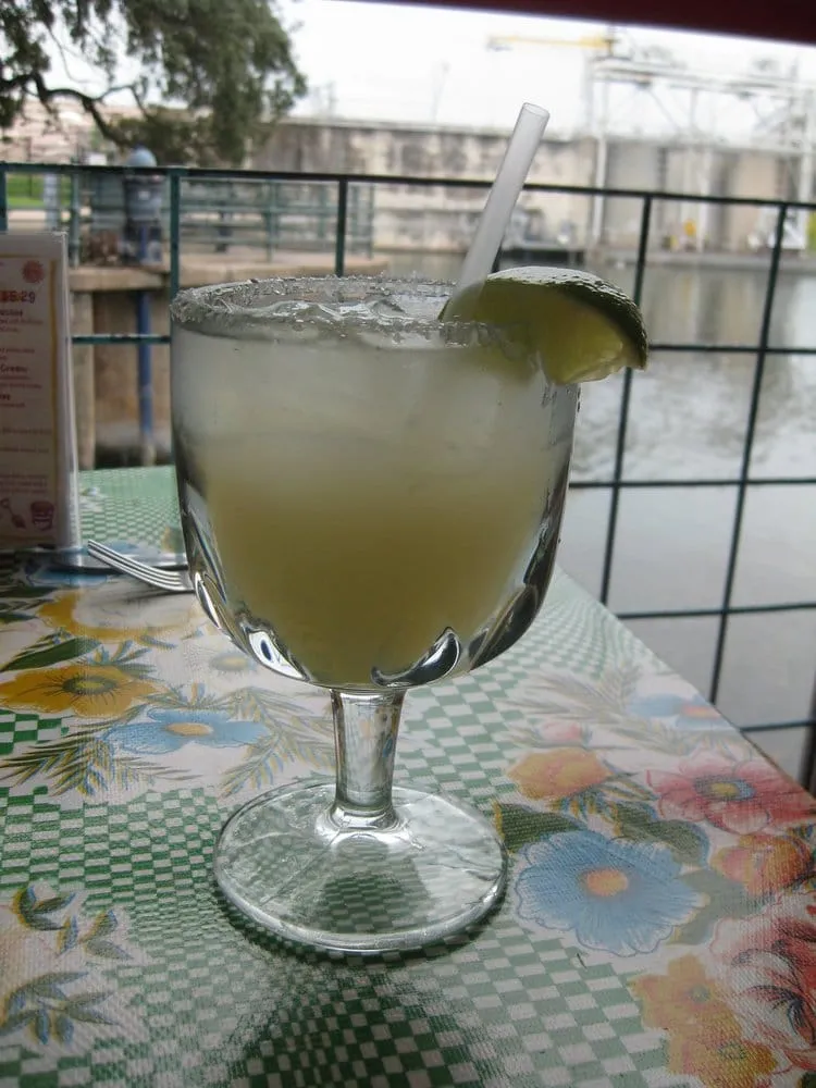 Trusted yard maintenance experts serving Encinitas, CA - Velazquez Landscape & Construction