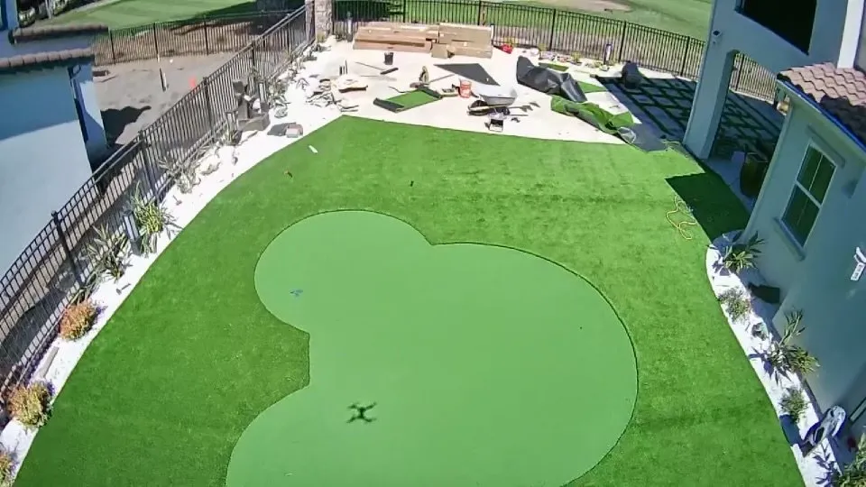 Custom outdoor landscaping in Marina, CA - Velazquez Landscaping & Construction