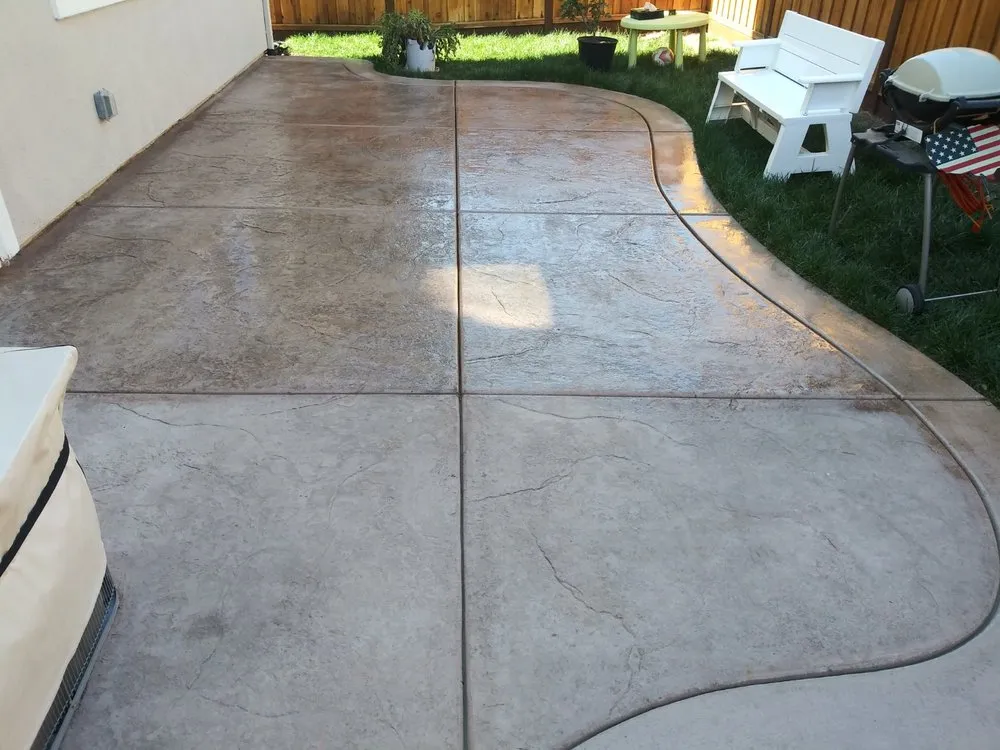 Expert yard cleanup service experts serving Sacramento, CA - Velazquez Landscaping