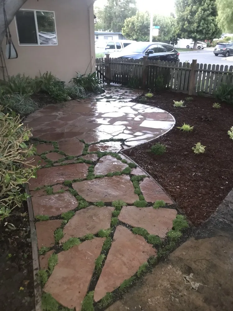 Custom lawn mowing service experts serving San Jose, CA - Velazquez Landscaping