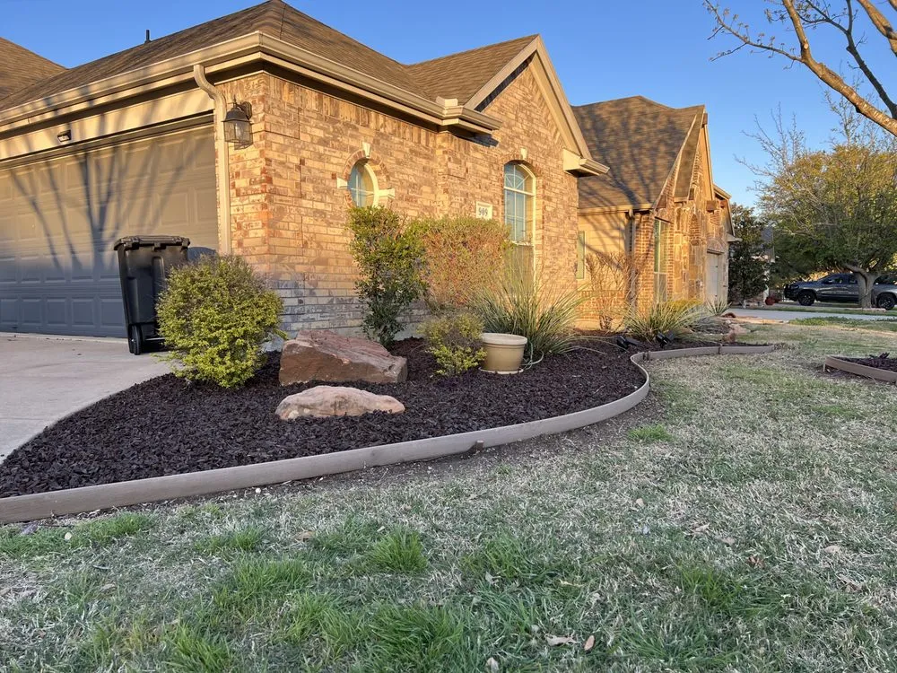 Top-rated lawn care service in Midlothian, TX by Velazquez Lawn & Landscaping