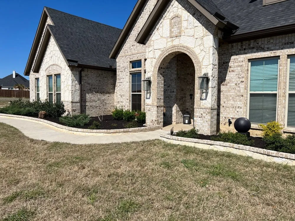 Reliable lawn mowing service for beautiful yards across Midlothian, TX - Velazquez Lawn & Landscaping
