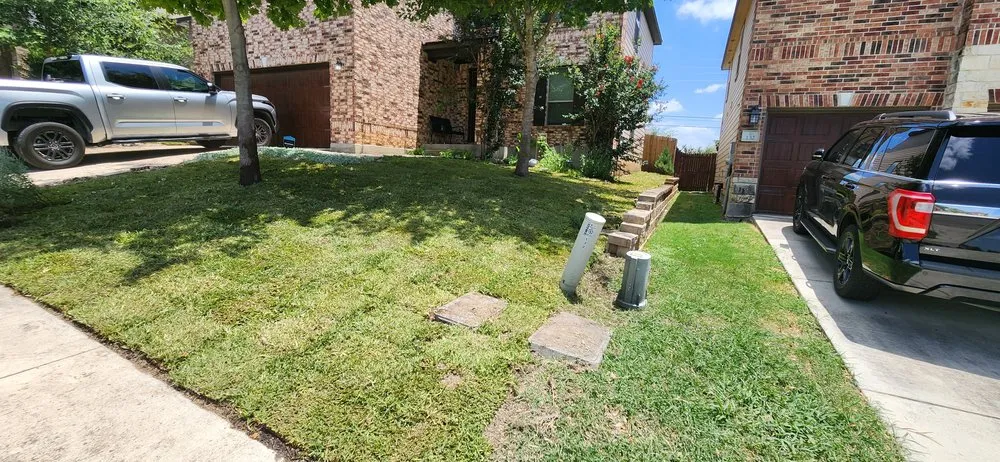 Expert yard maintenance in Selma, TX - Velazquez Lawn Service