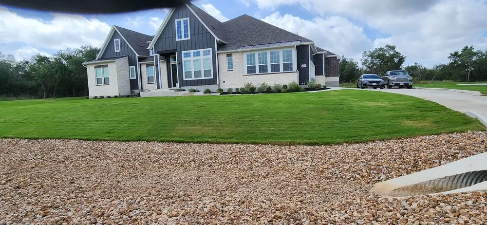 Reliable landscape installation in Selma, TX - Velazquez Lawn Service