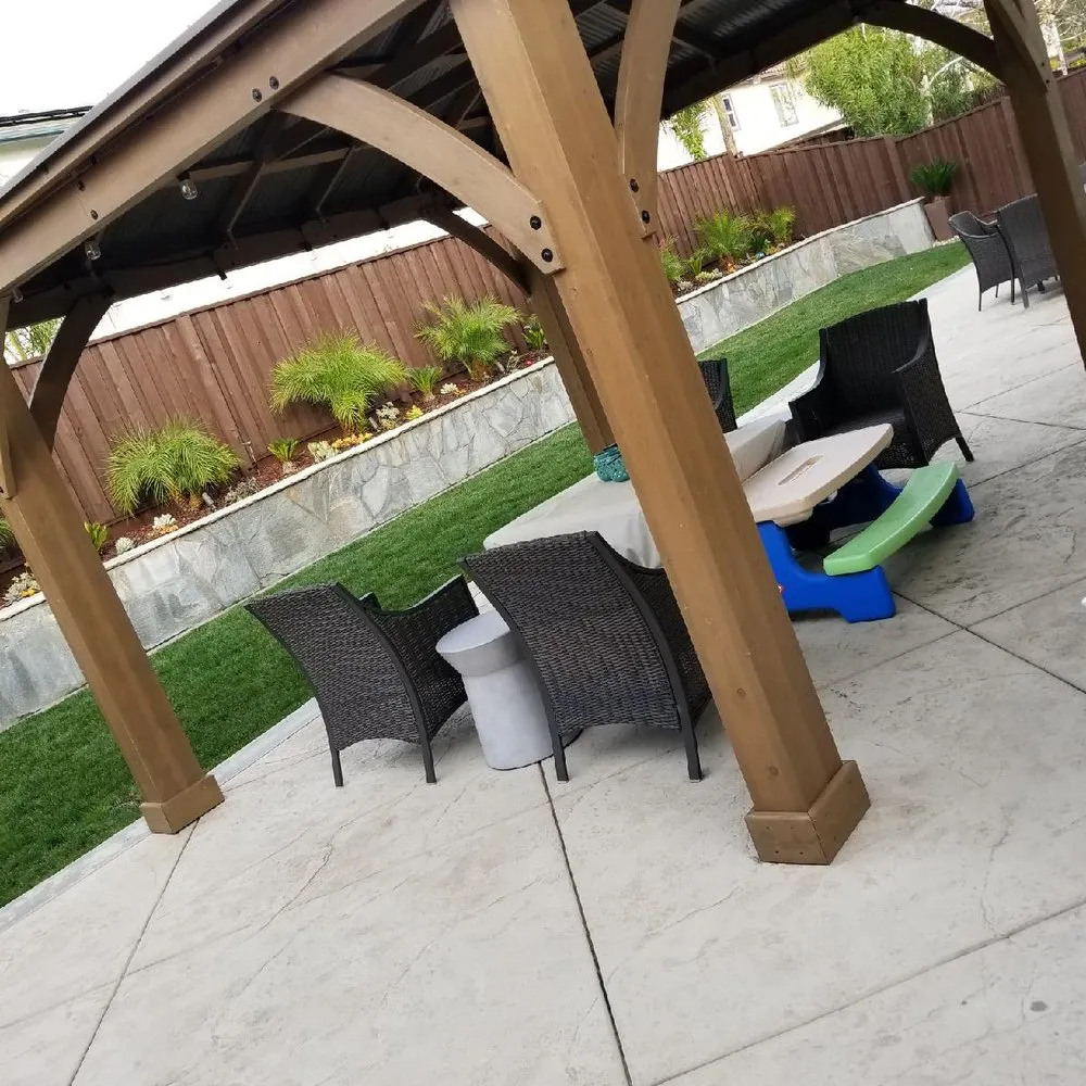 Affordable garden landscaping in Oakley, CA - Velez Landscaping