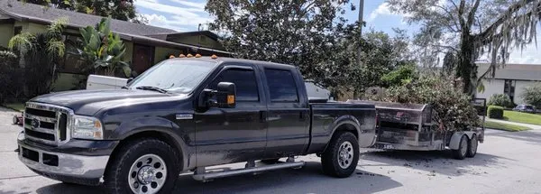 Velvet Yard Landscaping Logo