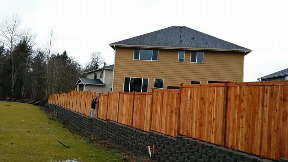 Affordable lawn mowing service experts serving Spanaway, WA - Velázquez Landscaping