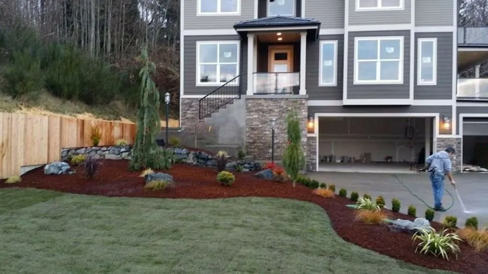 Affordable landscape design for year-round maintenance across Spanaway, WA - Velázquez Landscaping