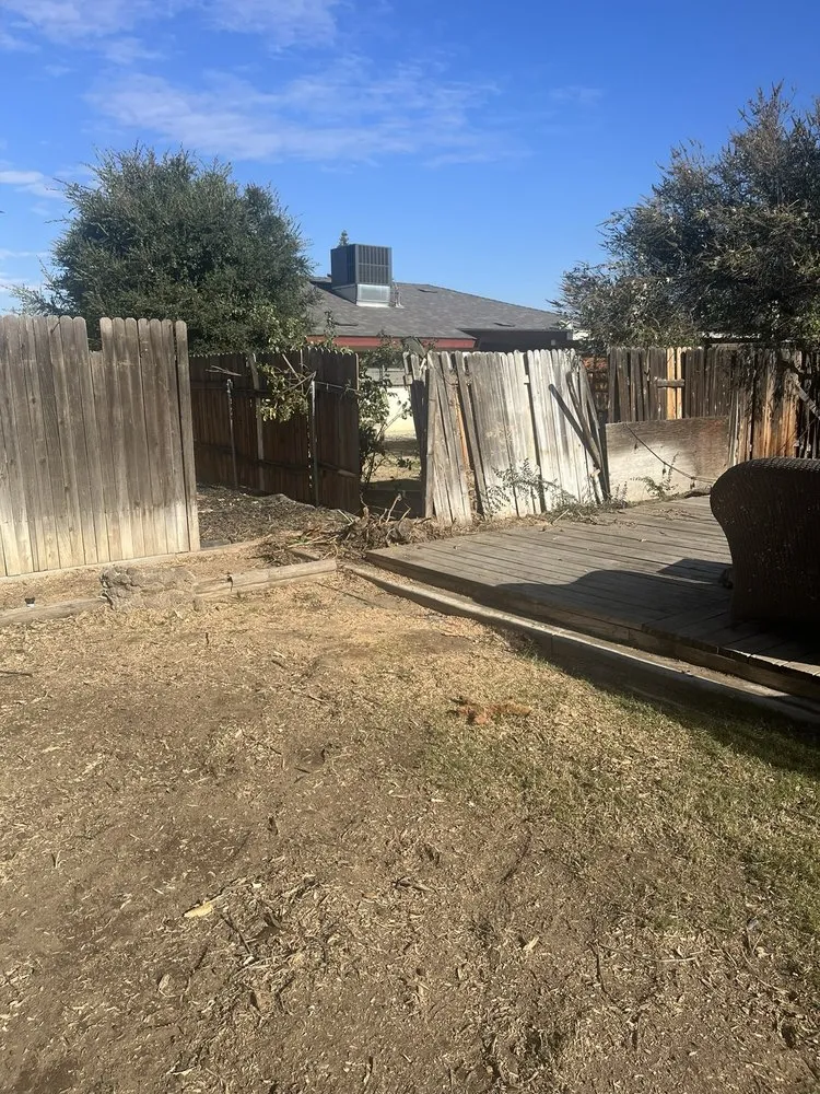 Custom garden landscaping near you in Bakersfield, CA by Venable's Tree Service