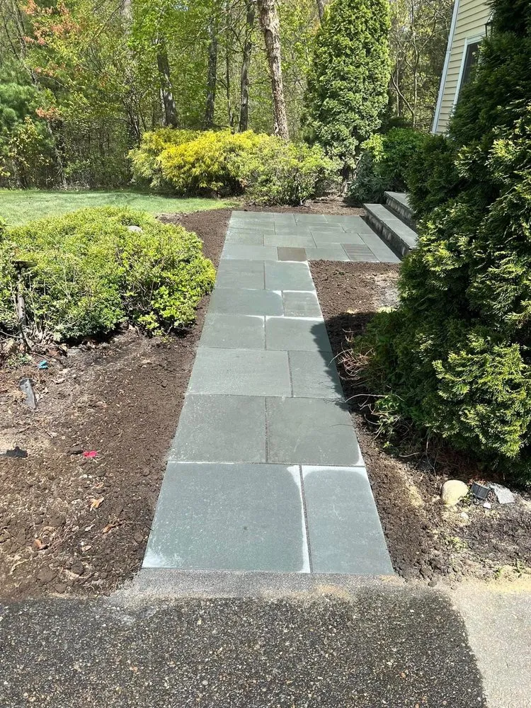 Local outdoor landscaping experts serving Sterling, MA - Venades Masonry