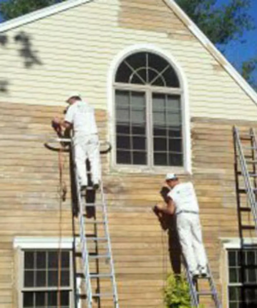 Custom yard cleanup service experts serving Acton, MA - Venancio_landscaping & Painting