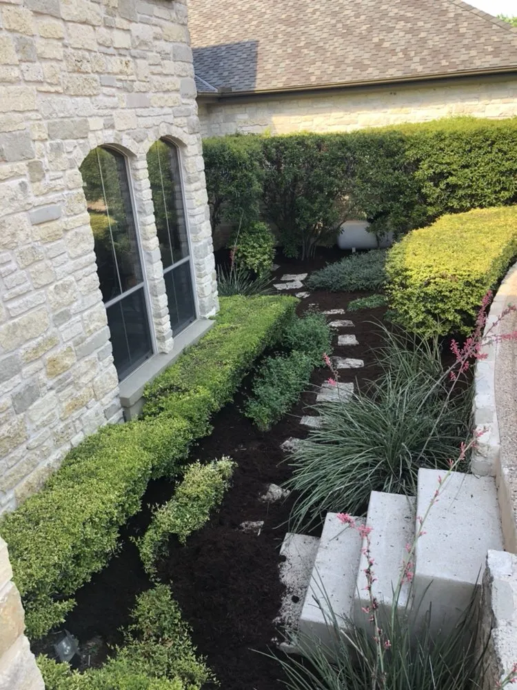 Reliable yard cleanup service for beautiful yards across Austin, TX - Vences Lawn Care