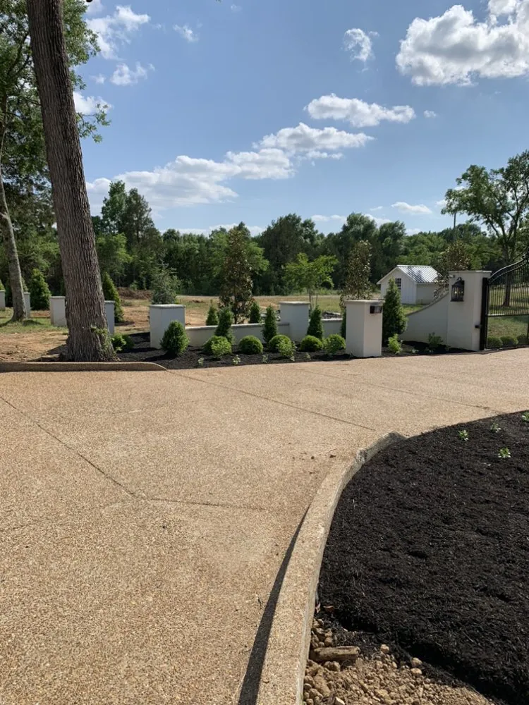 Professional residential landscaping experts serving Shelbyville, TN - Venegas Landscaping And Grading