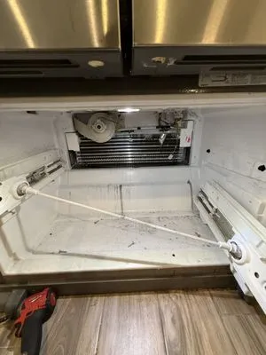 Venegas Services Logo