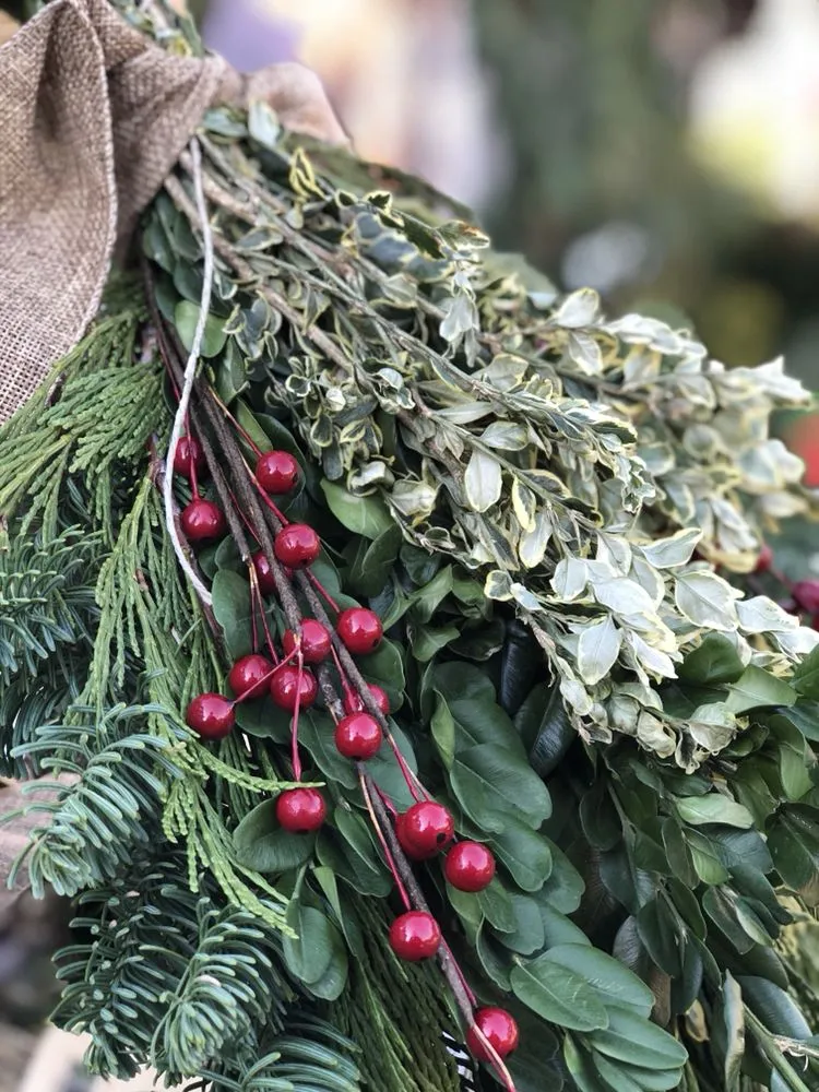 Top-rated landscape installation experts serving Mineola, NY - Venezia Garden Center