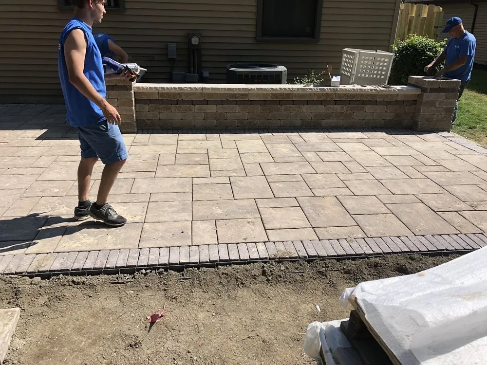 Local lawn mowing service in Elyria, OH by Venomscape Landscaping