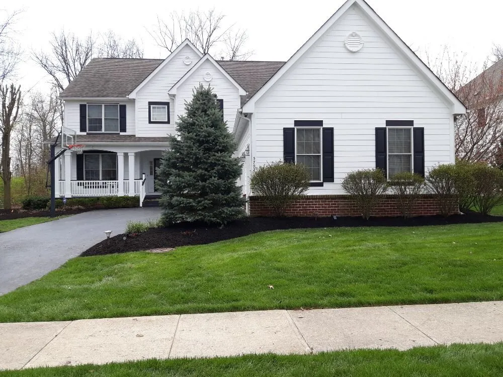 Reliable lawn care service for beautiful yards in Columbus, OH by Ventura Brothers Landscaping