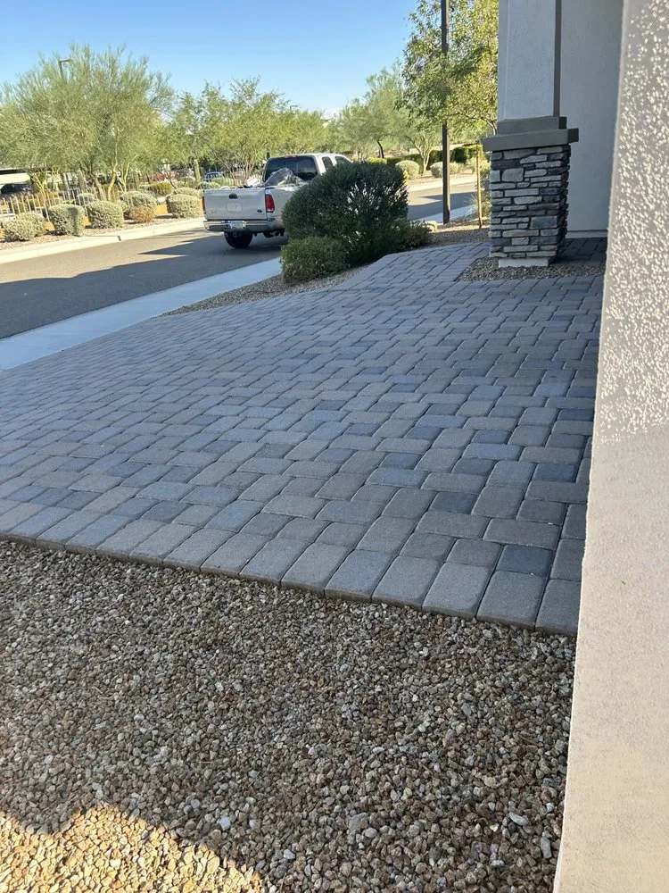 Professional lawn care service in Phoenix, AZ - Ventura Landscaping Services