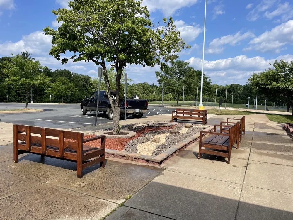 Top-rated outdoor landscaping for beautiful yards in Sterling, VA by Ventura Landscaping