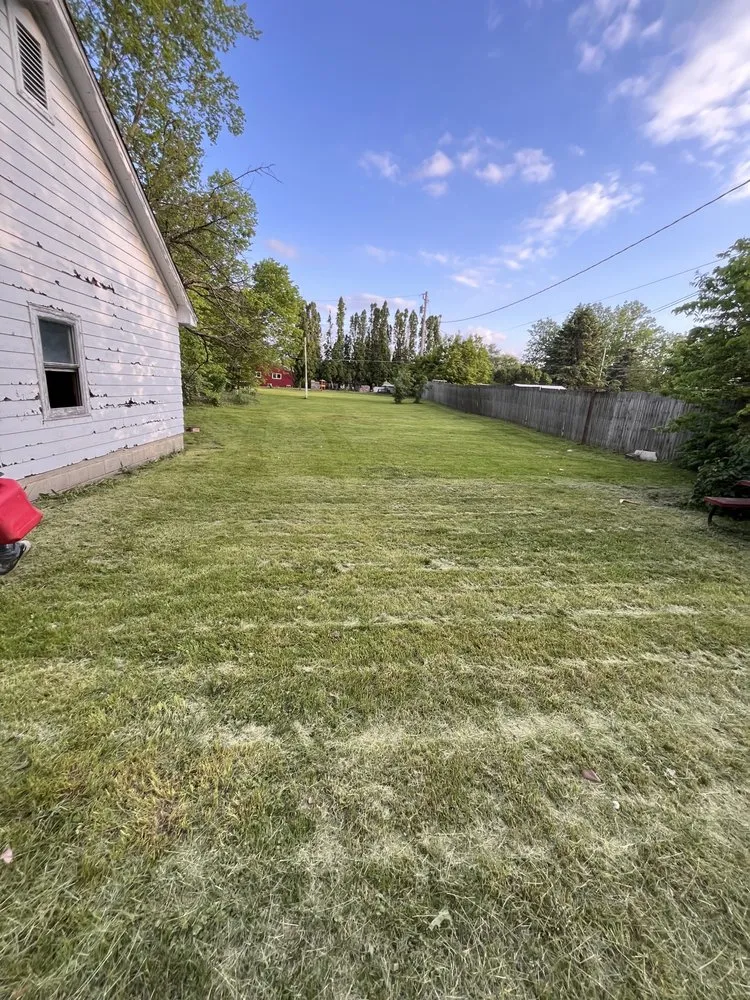 Trusted landscape design for residential properties across Des Moines, IA - Venturas Lawncare and Pressure Washing