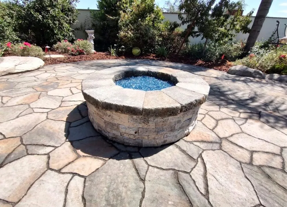 Affordable lawn care service in Bakersfield, CA by Venturi Landscape