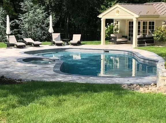 Top-rated lawn care service near you in Exton, PA by Vera Marie Landscapes