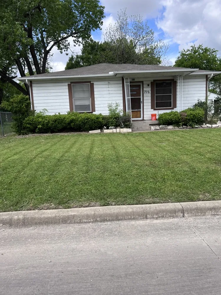 Custom yard maintenance for beautiful yards across Royse City, TX - Vera’s Lawncare