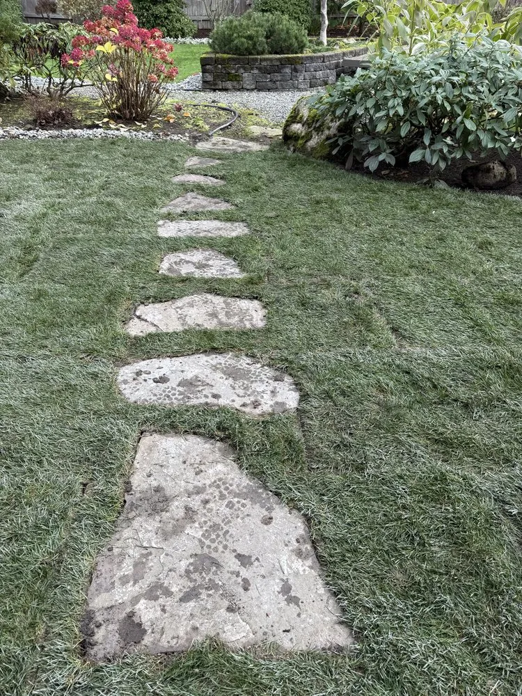 Professional garden landscaping experts serving Shoreline, WA - Verdancraft