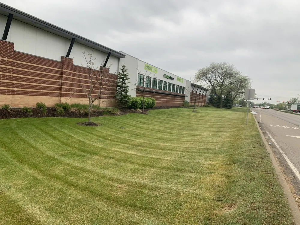 Affordable lawn mowing service experts serving Milwaukee, WI - Verdant Landscaping