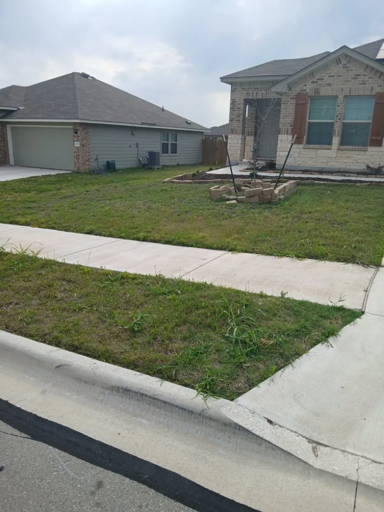 Reliable outdoor landscaping for residential properties in Killeen, TX by Verdant Oasis