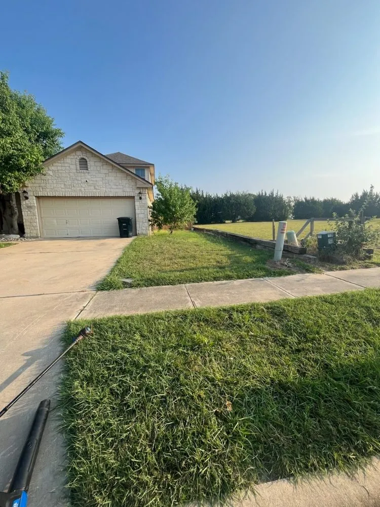 Reliable landscape installation for year-round maintenance across Killeen, TX - Verdant Oasis