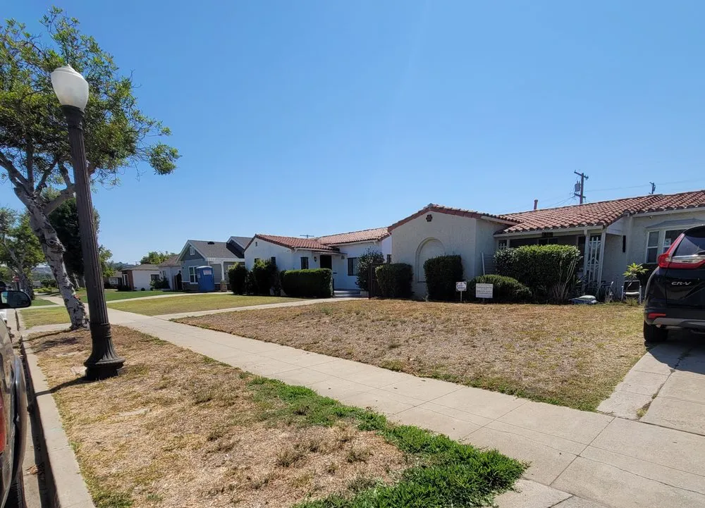 Expert landscape installation experts serving Los Angeles, CA - Verdant Oasis Landscape and Maintenance