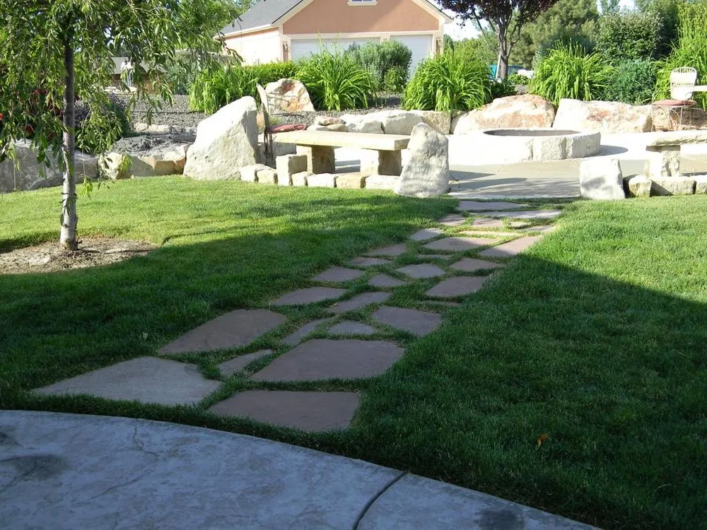 Affordable yard maintenance in Meridian, ID - Verdante, LLC