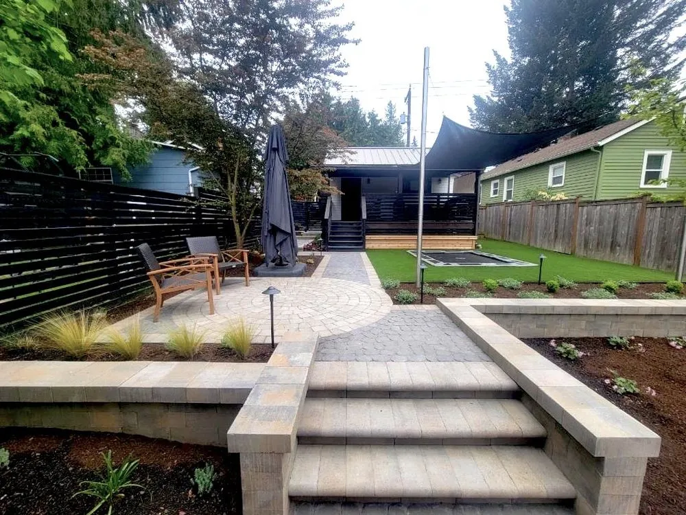 Local landscaping services for residential properties in Lake Forest Park, WA by Verde Gardens