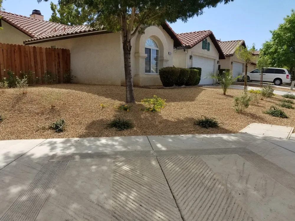 Top-rated landscape design in Apple Valley, CA by Verde Landscape