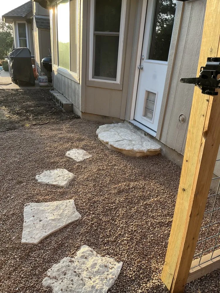 Trusted yard cleanup service for beautiful yards across Austin, TX - Verde Lux Stone & Garden