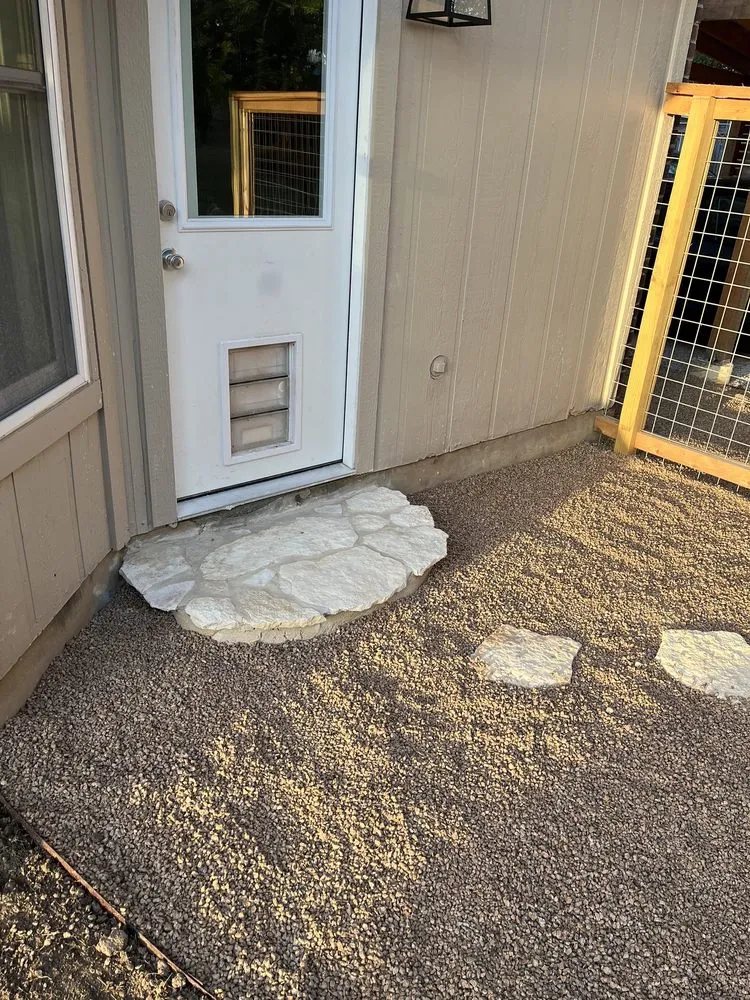 Top-rated yard maintenance for year-round maintenance in Austin, TX by Verde Lux Stone & Garden