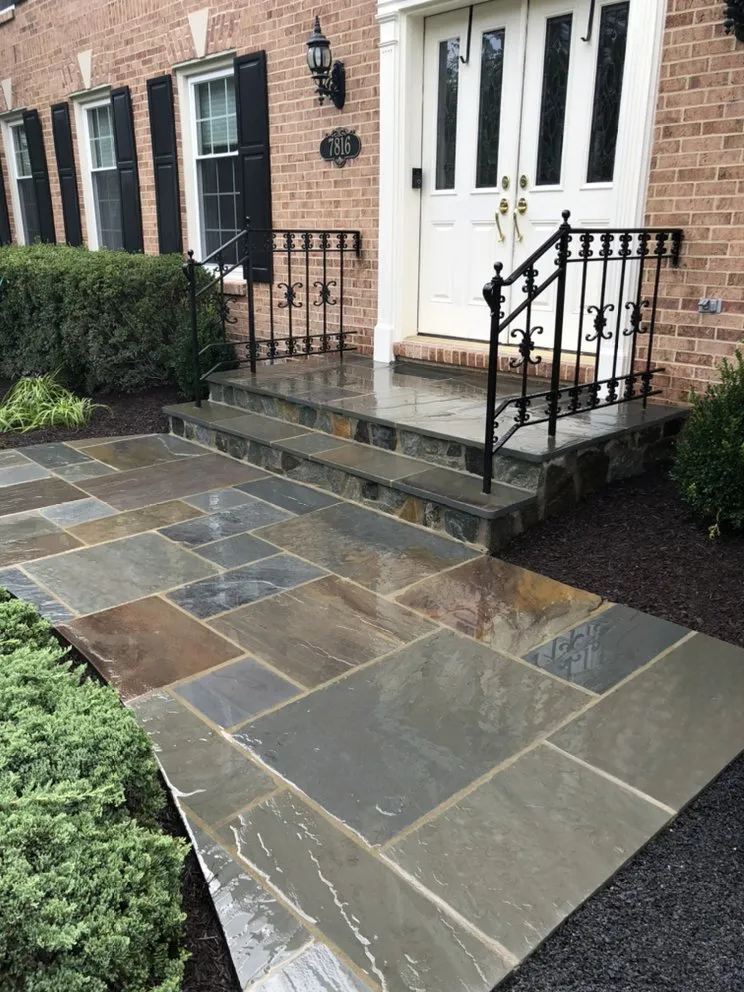 Professional lawn care service experts serving Alexandria, VA - Verde Scapes Pro