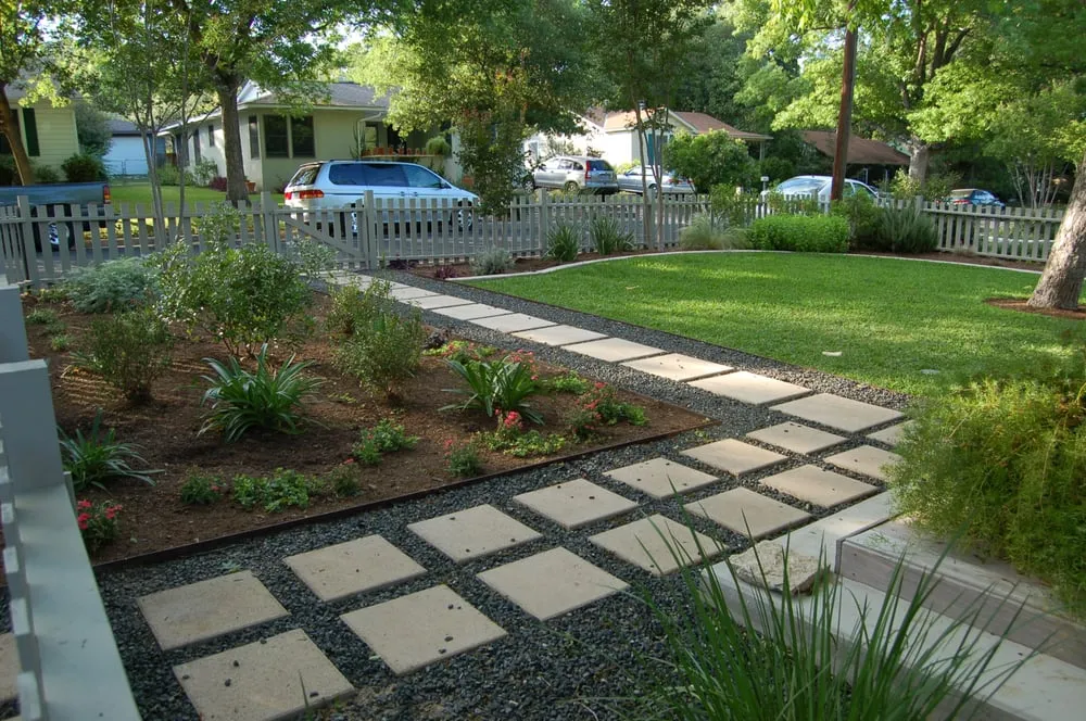 Custom outdoor landscaping in Austin, TX by Verdi