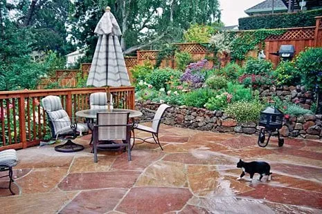Expert yard cleanup service in Pacifica, CA by Verdi Landscaping