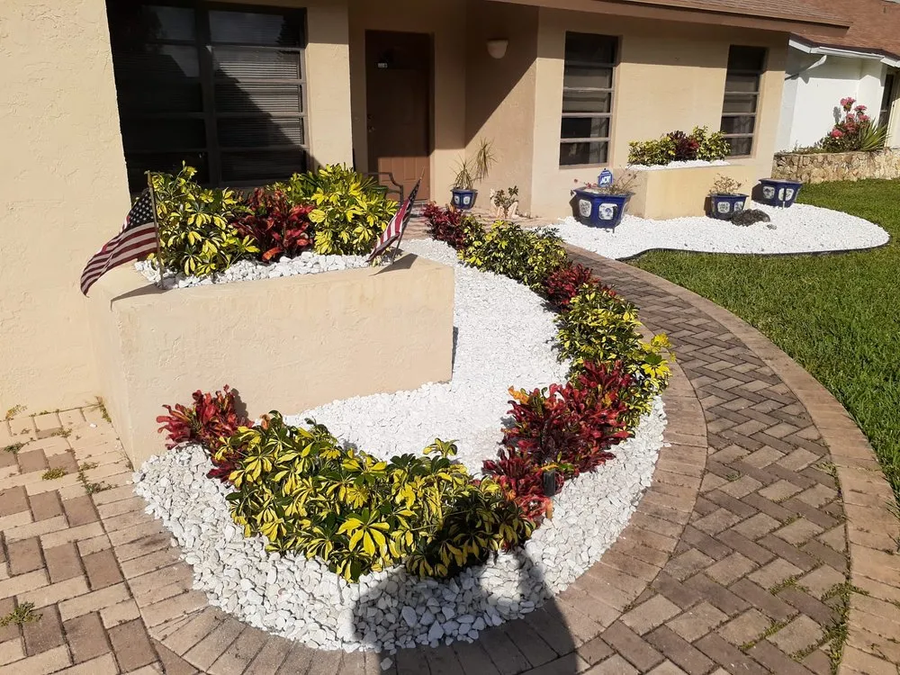 Custom residential landscaping in Greenacres, FL by Verdul Landscaping & Lawn Service