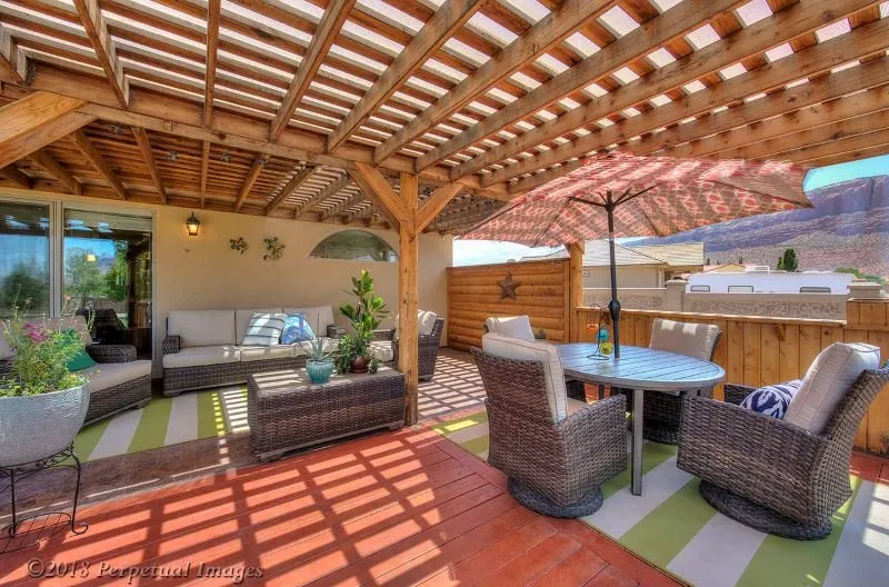 Professional yard maintenance experts serving Fruita, CO - Verlene's Staging Studio