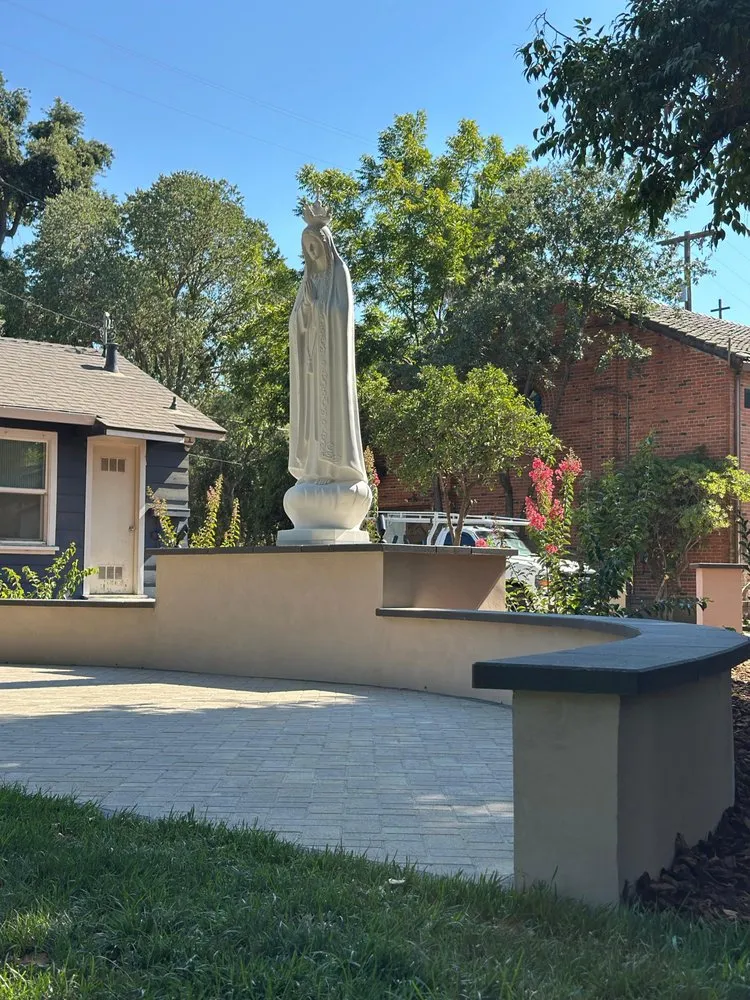 Professional yard cleanup service experts serving Sacramento, CA - Vermex Landscape and Construction